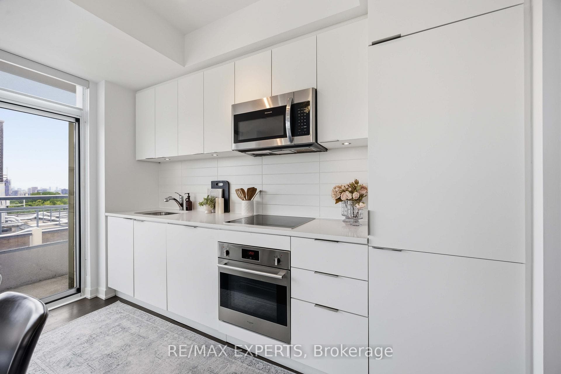 223 St Clair Avenue Unit 1007 photo 16