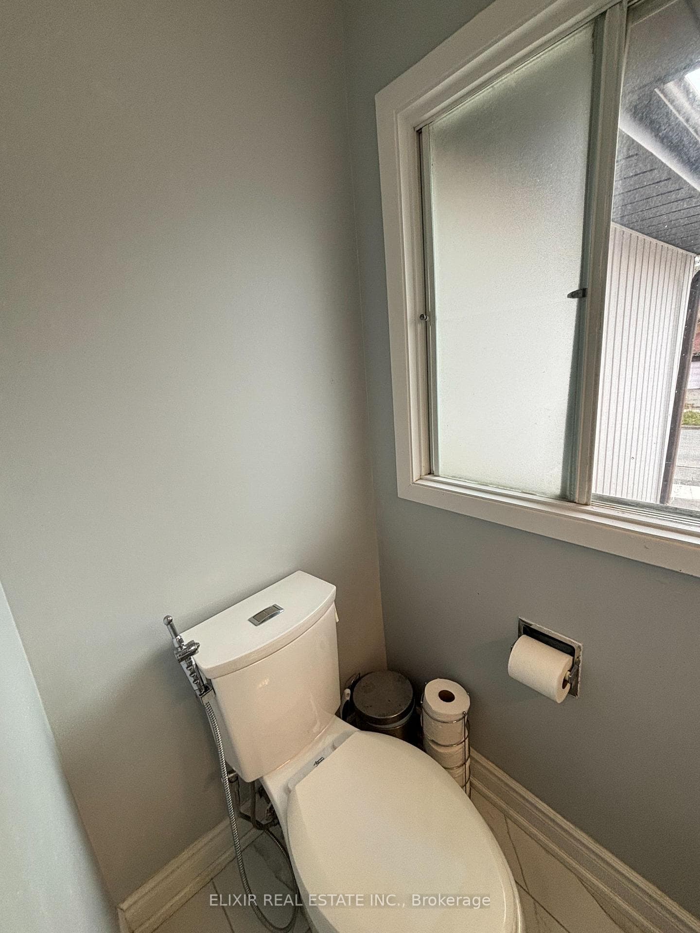 26 Roughfield Crescent photo 11