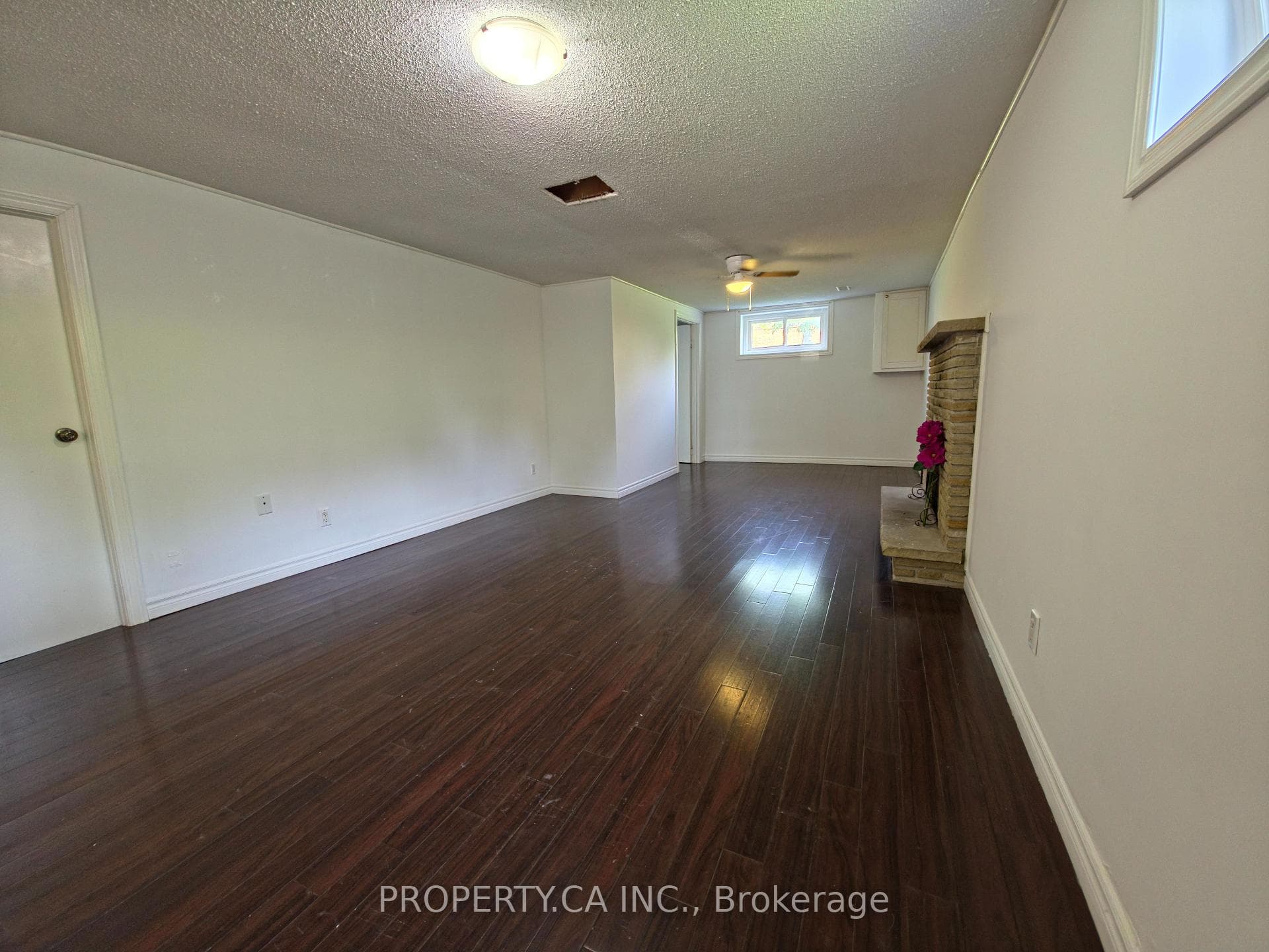 86 Tuscarora Drive Unit Basement photo 12