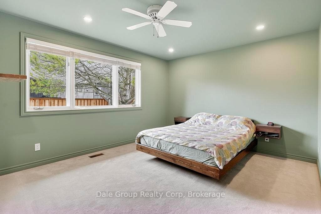 256 Rivers Boulevard photo 17