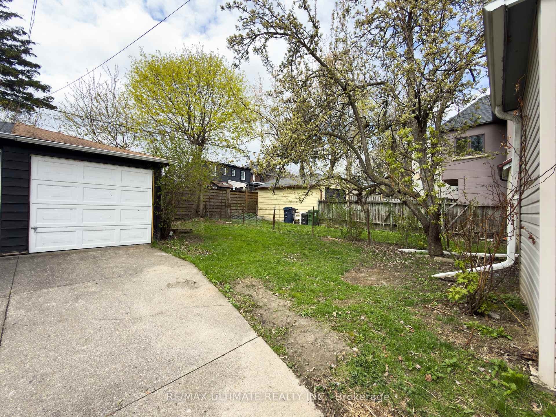 46 Lorindale Avenue Unit Lower photo 10