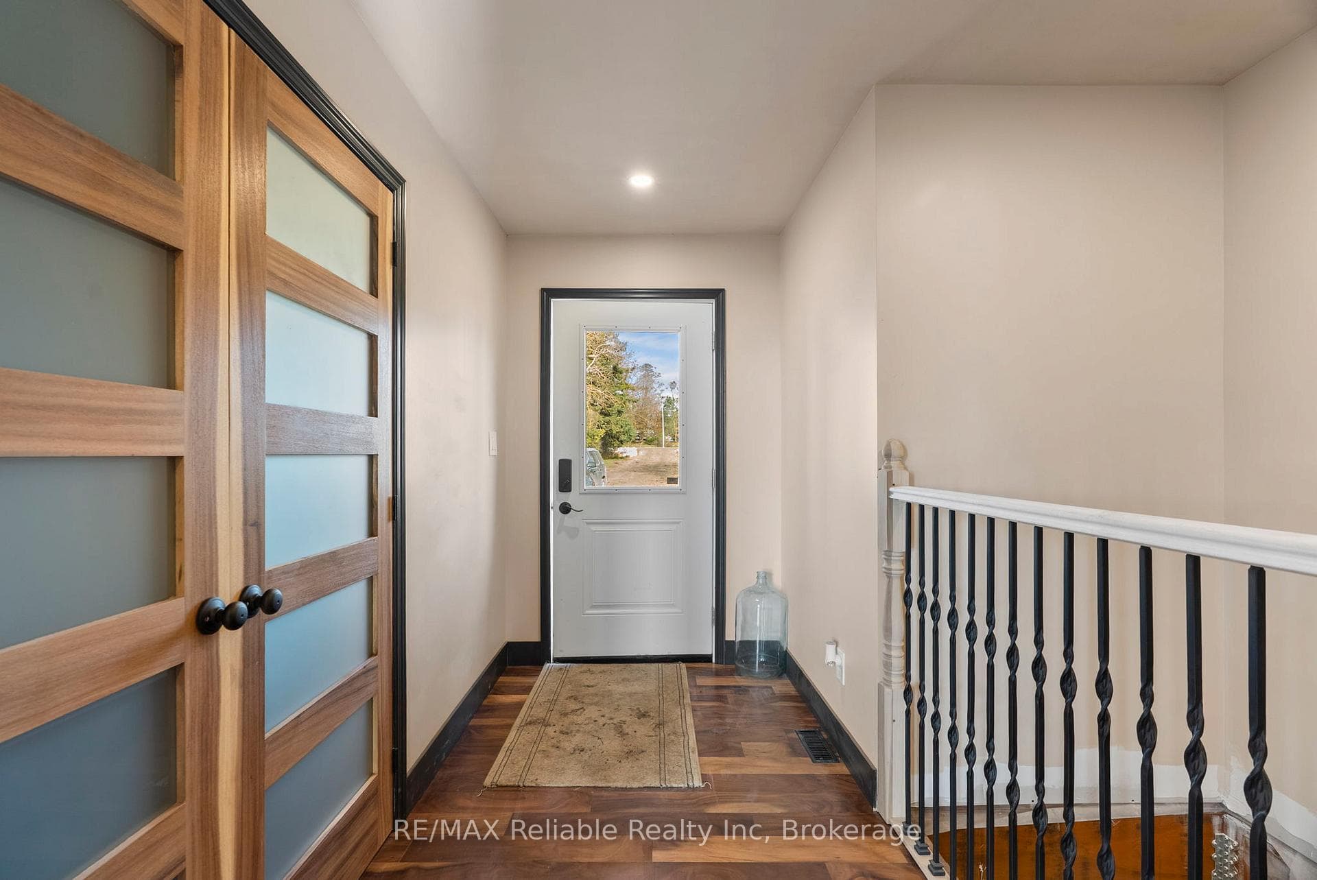 43841 Cranbrook Road photo 4