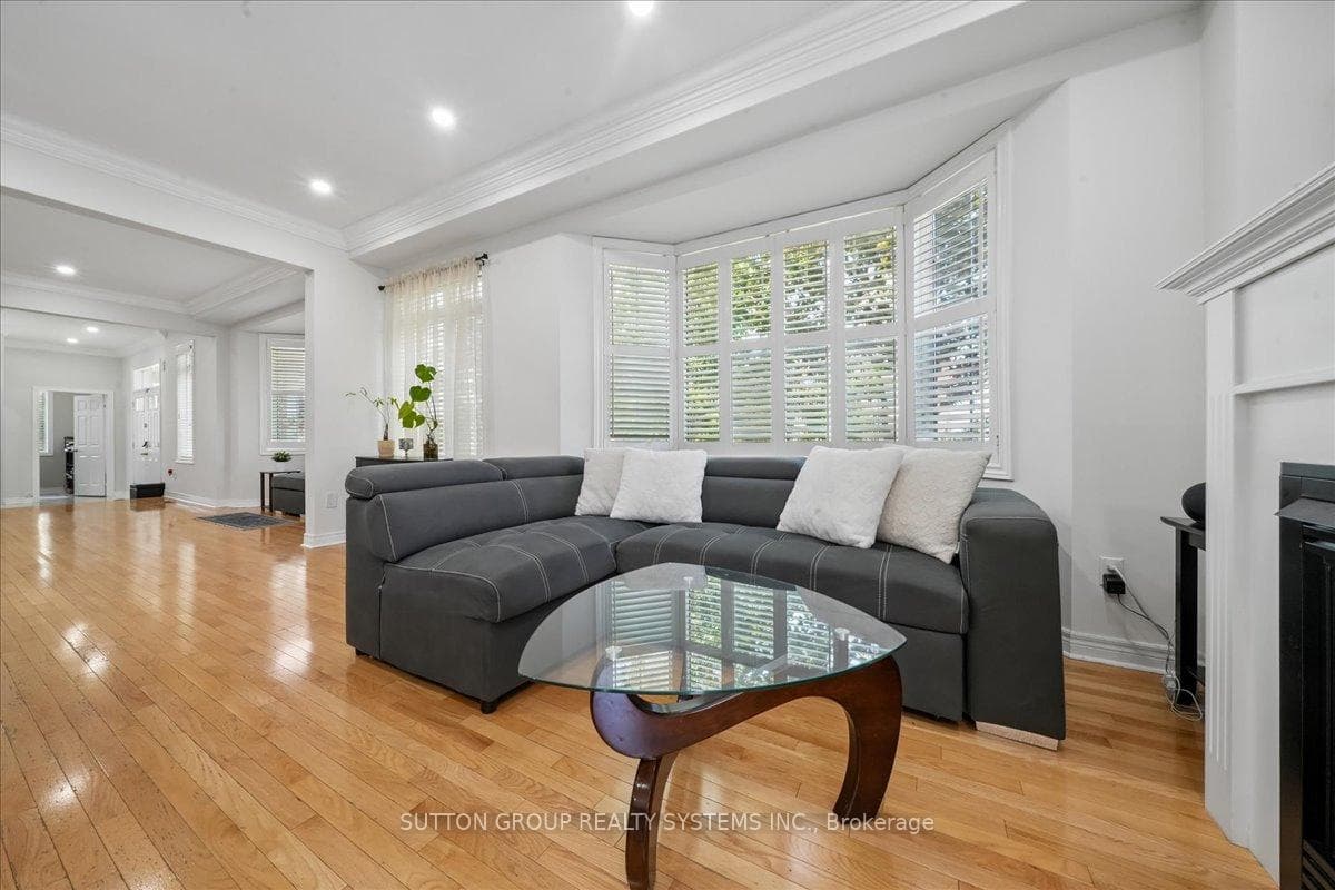 3348 Sunlight Street photo 16