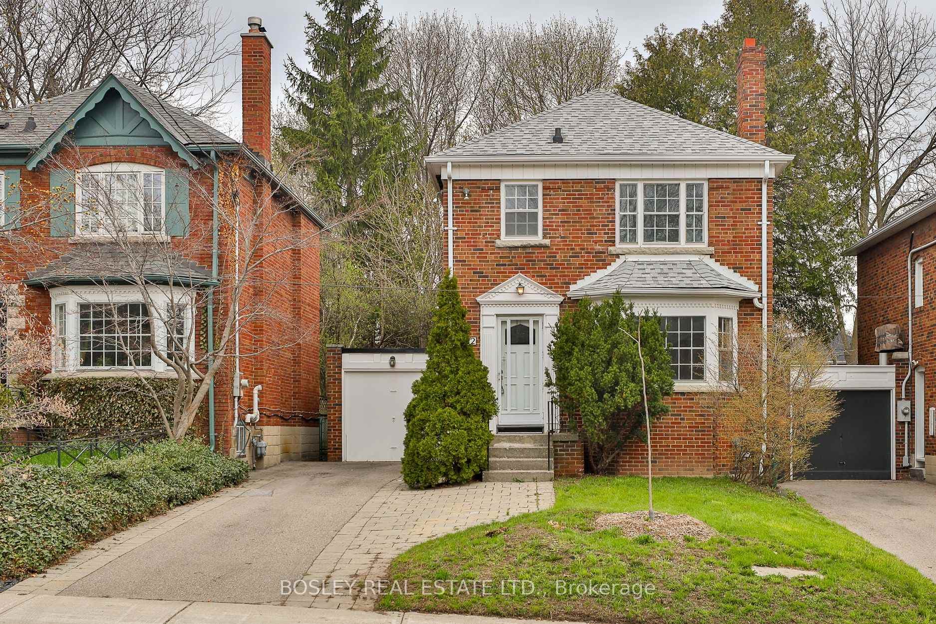 432 Broadway Avenue photo 1