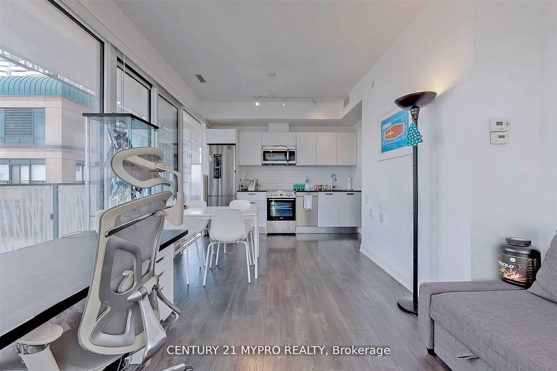 42 Charles Street Unit 3204 photo 5