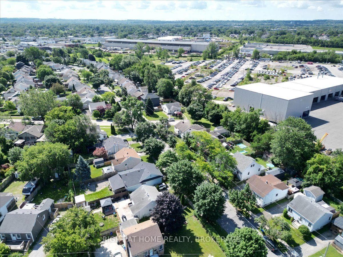 63 Plymouth Avenue photo 42