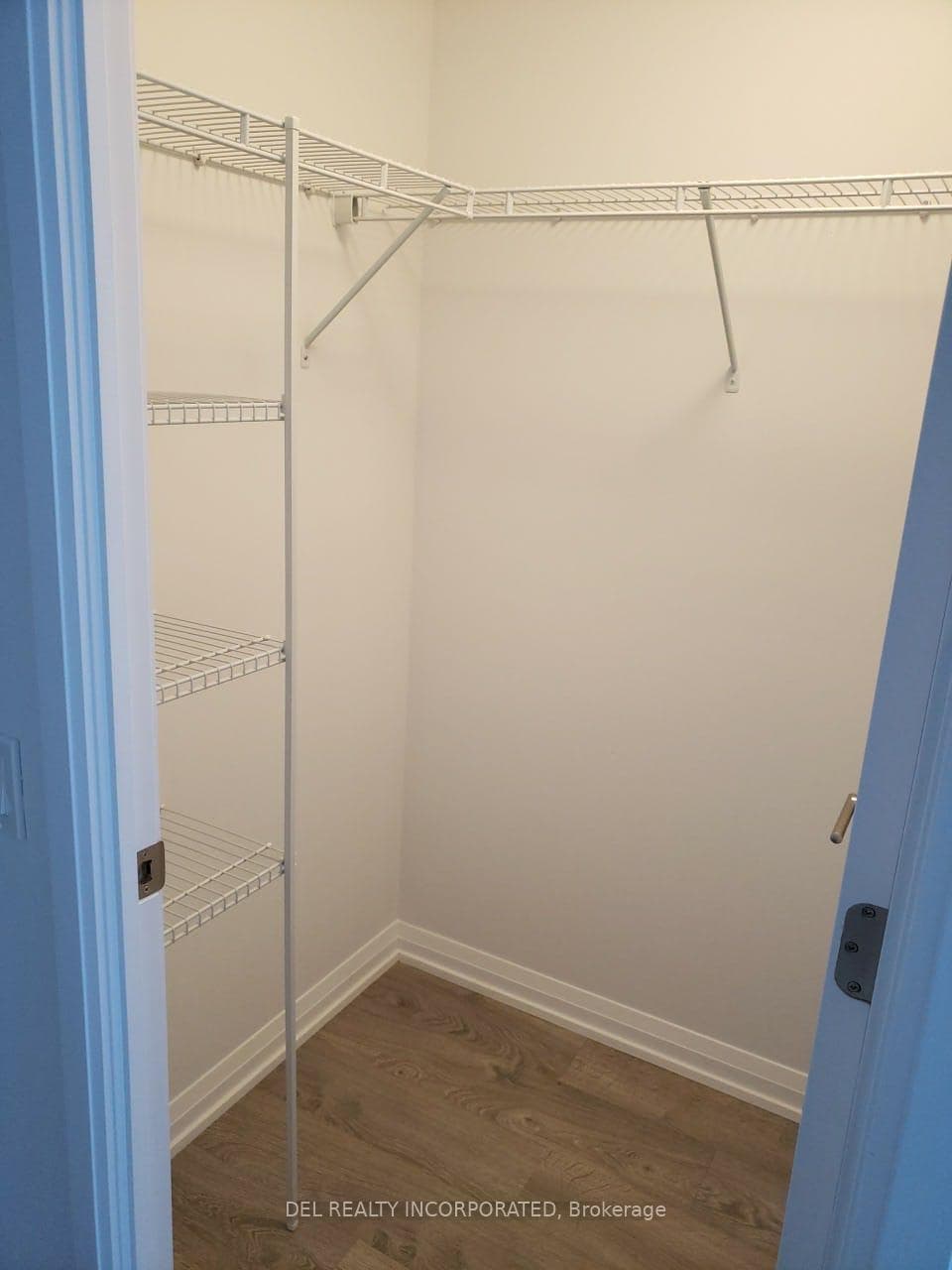 7895 Jane Street Unit 1617 photo 9