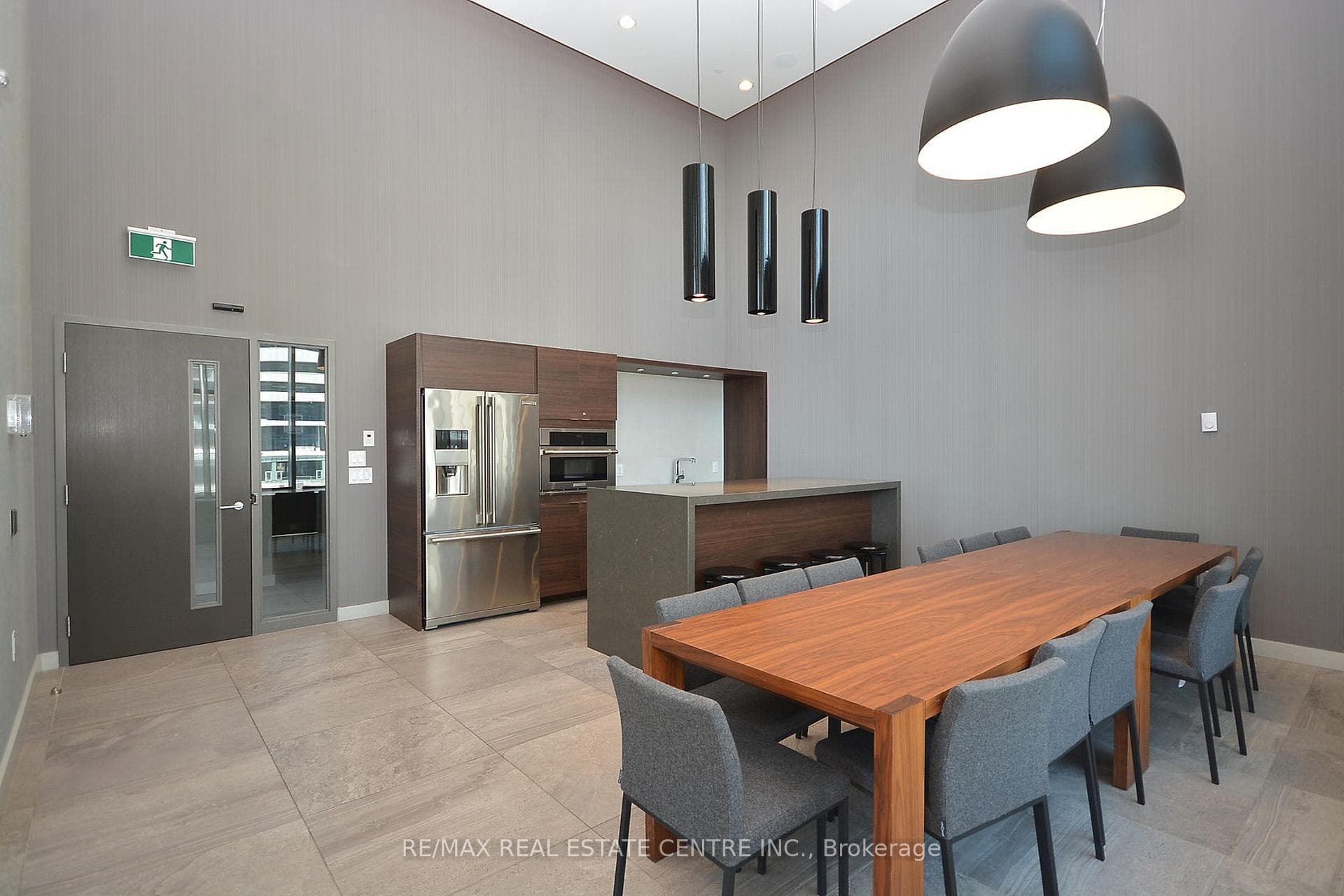 2560 Eglinton Avenue Unit 906 photo 22
