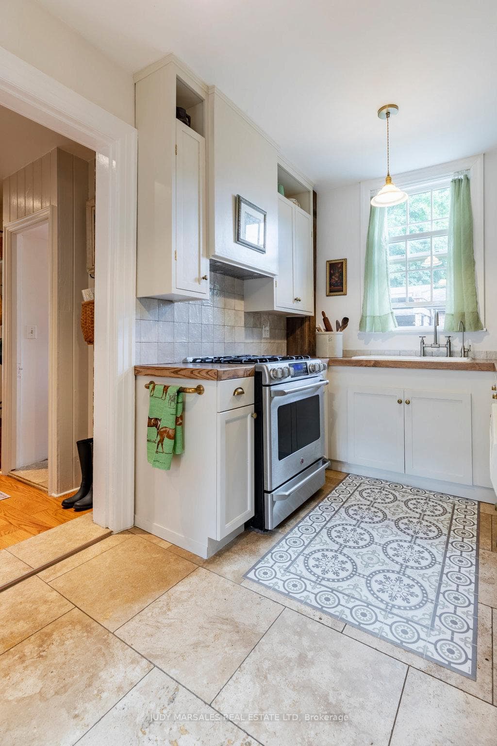 69 Victoria Street photo 12