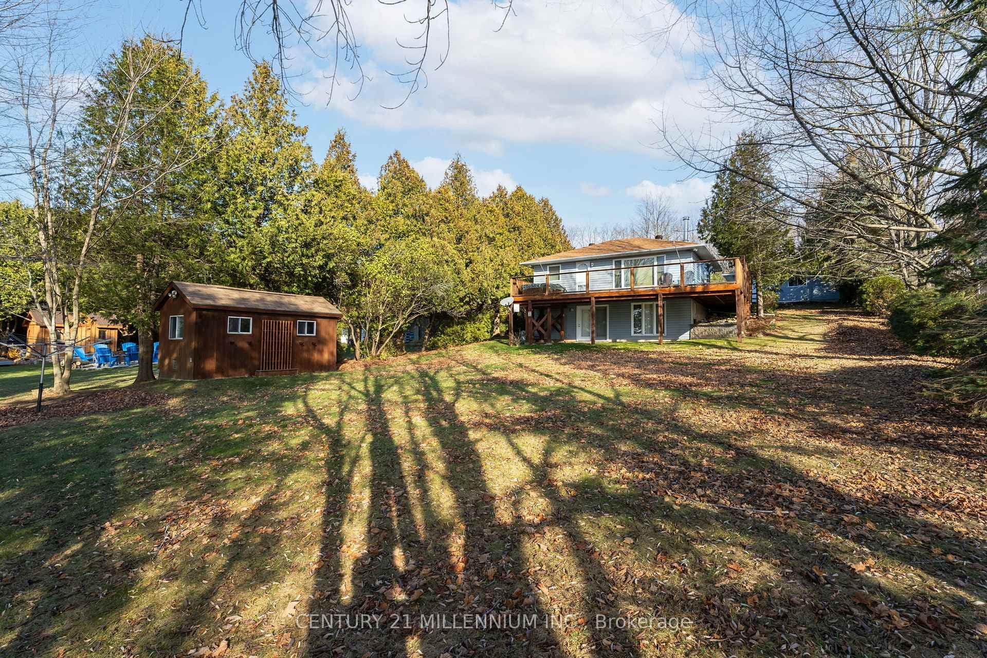 148 Lakeshore Boulevard photo 6