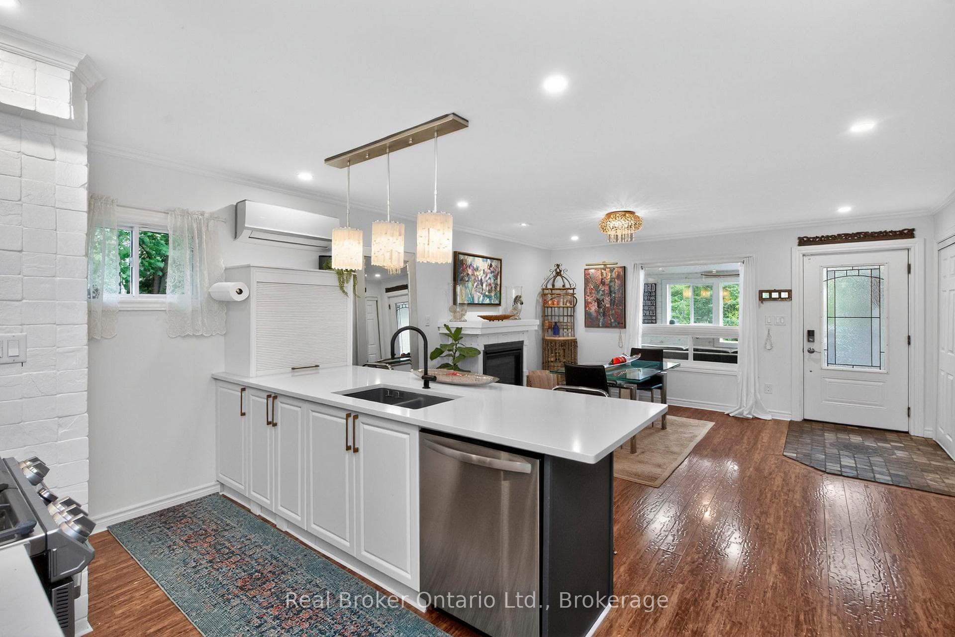 83 King Road photo 7