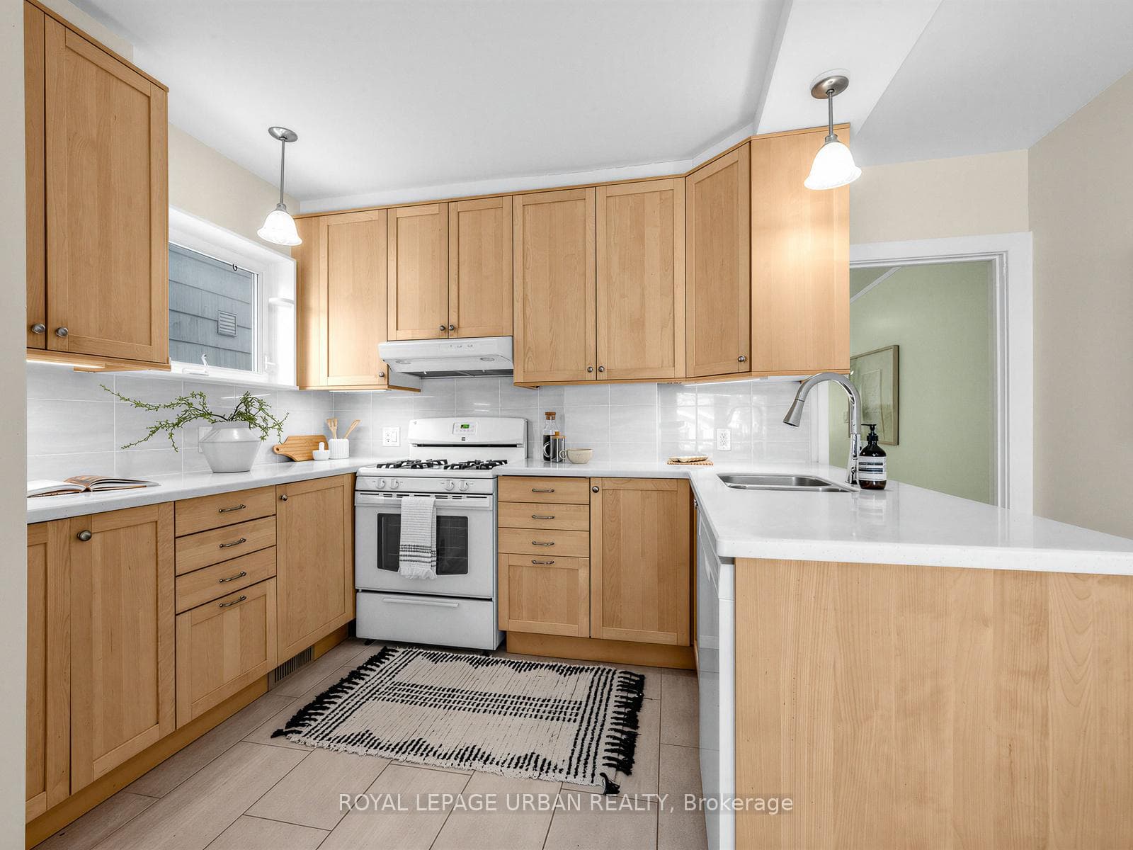 251 Cedarvale Avenue photo 12