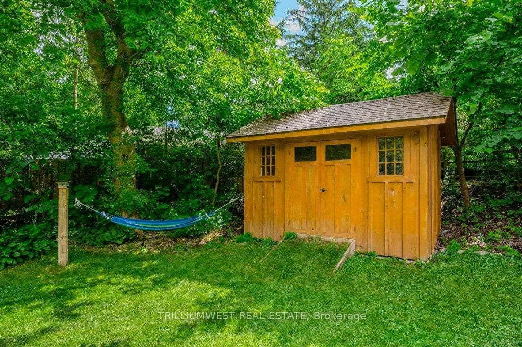 463 Ann Street photo 35