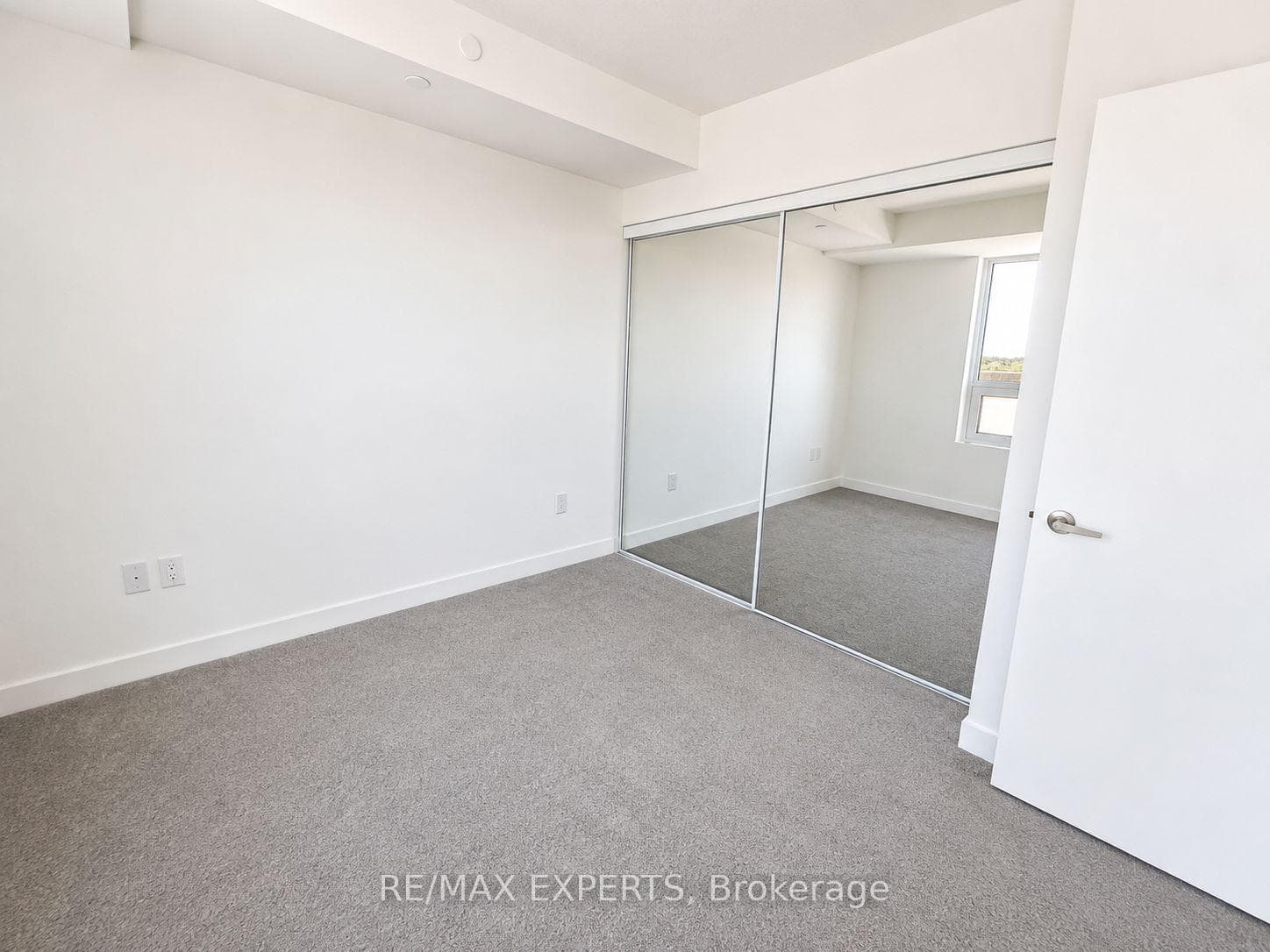 4010 Eglinton Avenue Unit 529 photo 7