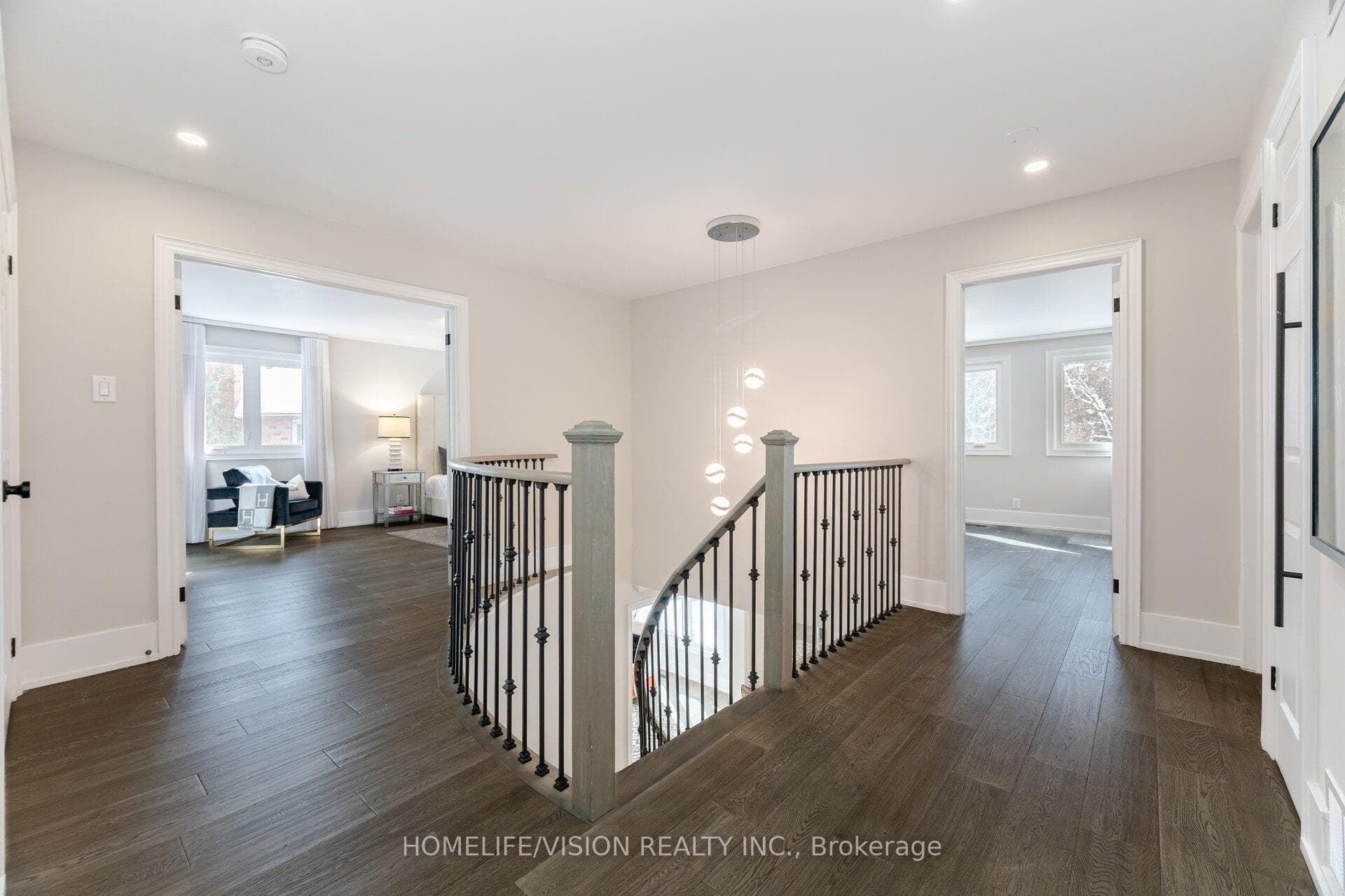 1298 Bunsden Avenue photo 19
