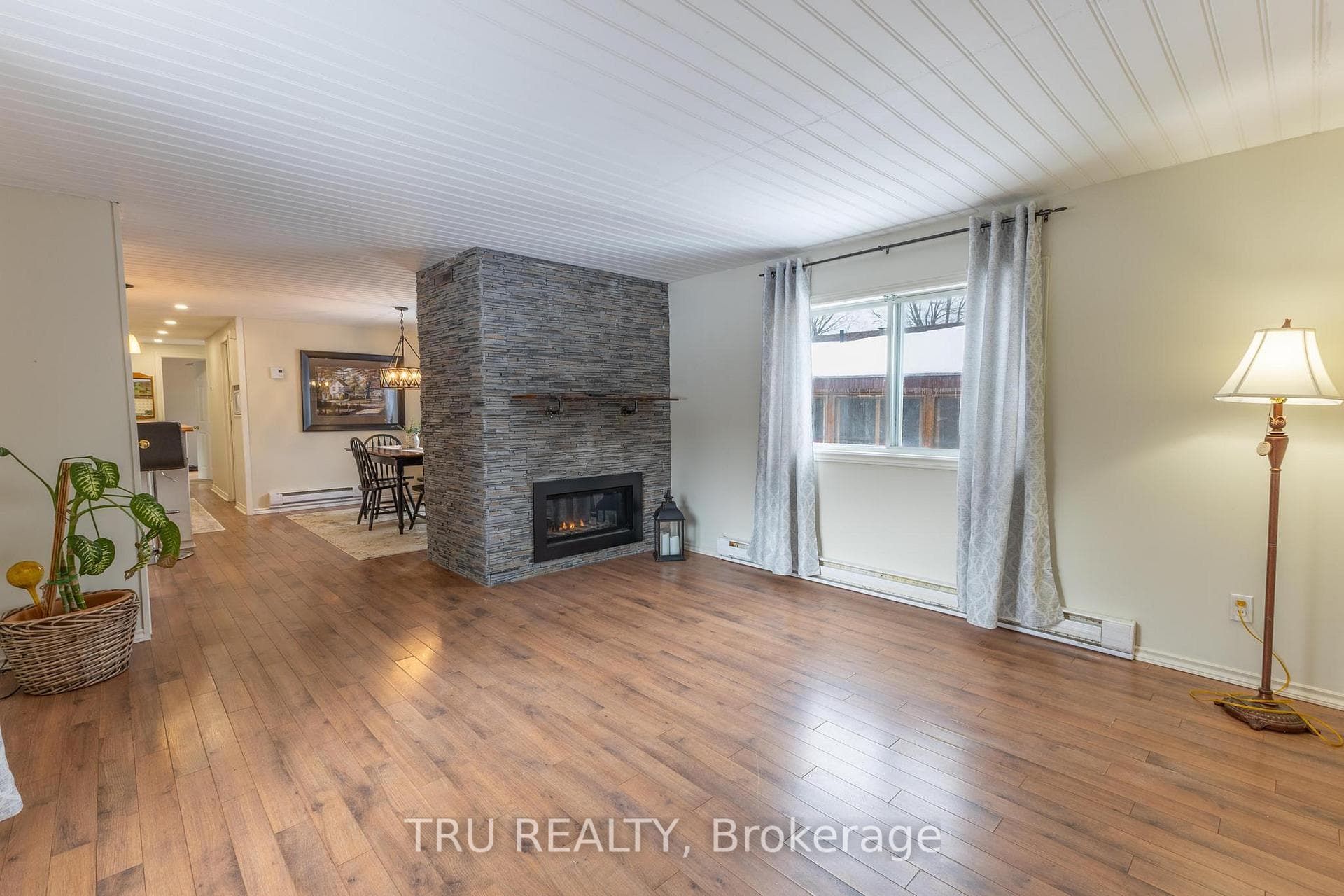 19 Maplewood Avenue photo 16