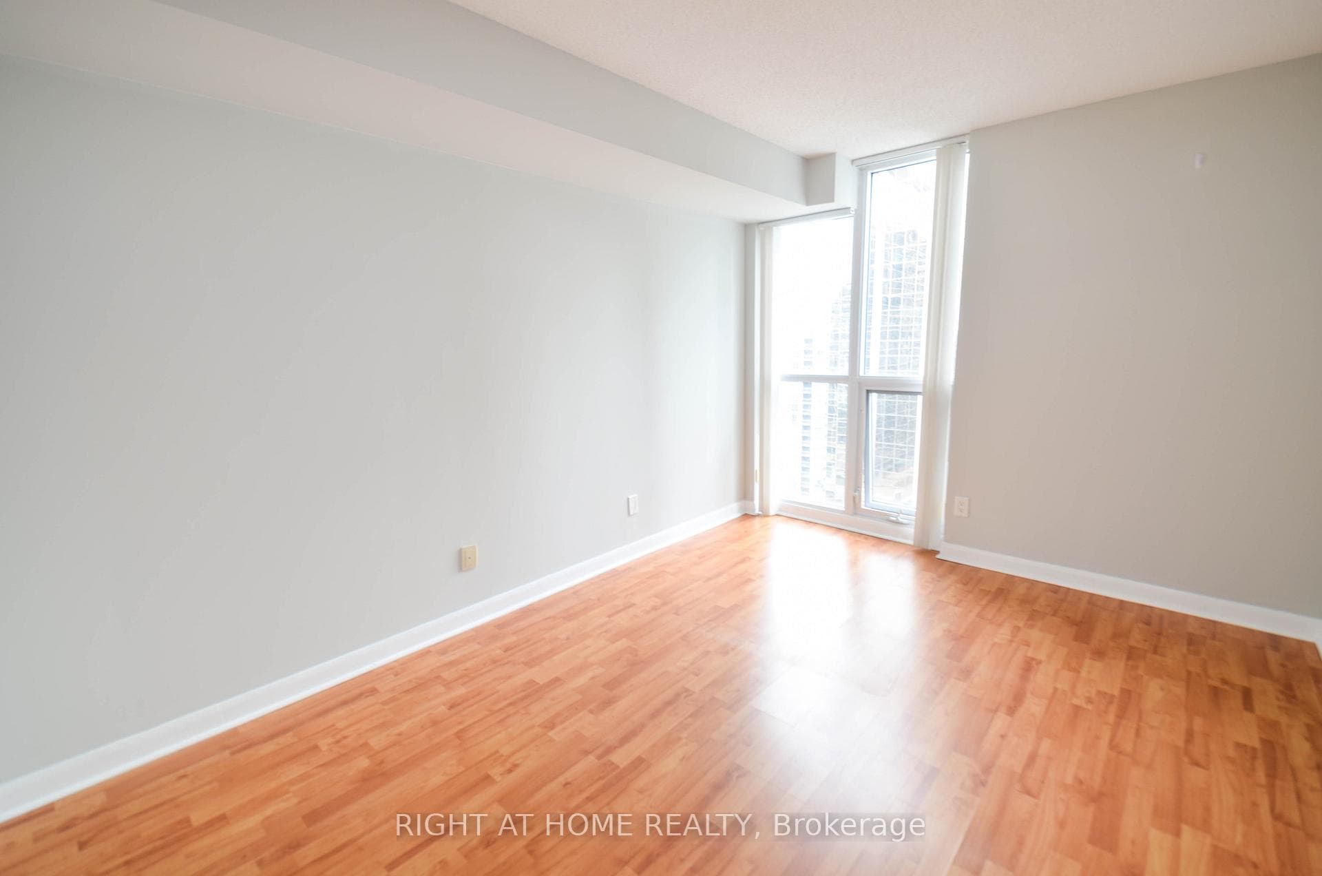 4978 Yonge Street Unit 1903 photo 8