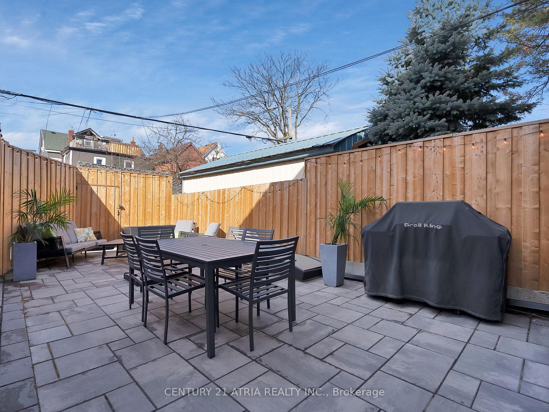 72 Redwood Avenue photo 44