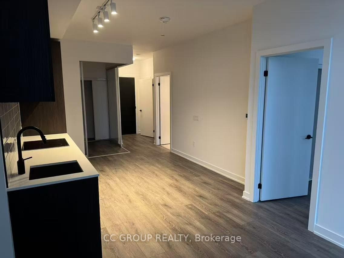 117 Broadway Avenue Unit 904 photo 9