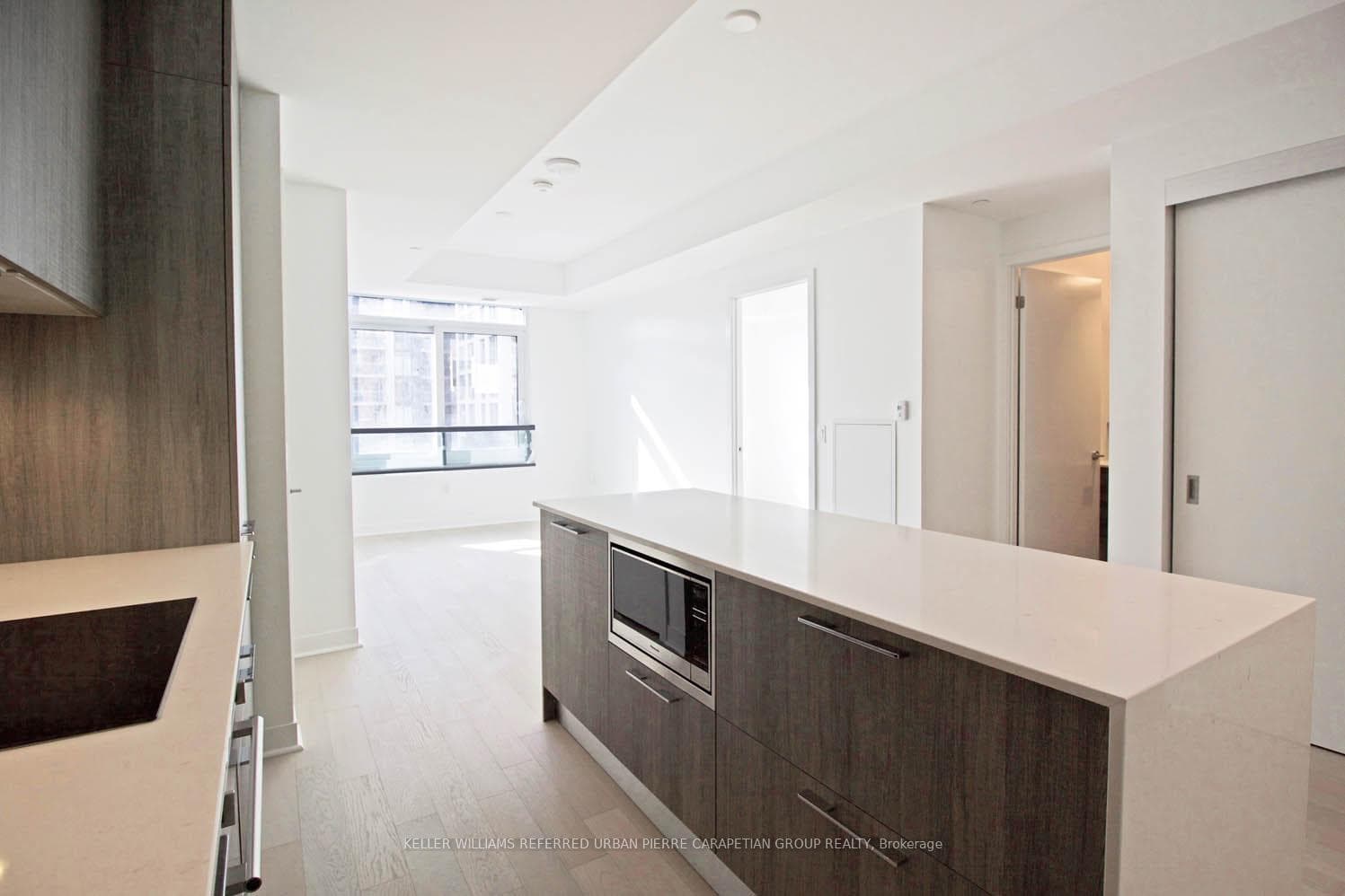 501 Adelaide Street Unit 808 photo 3