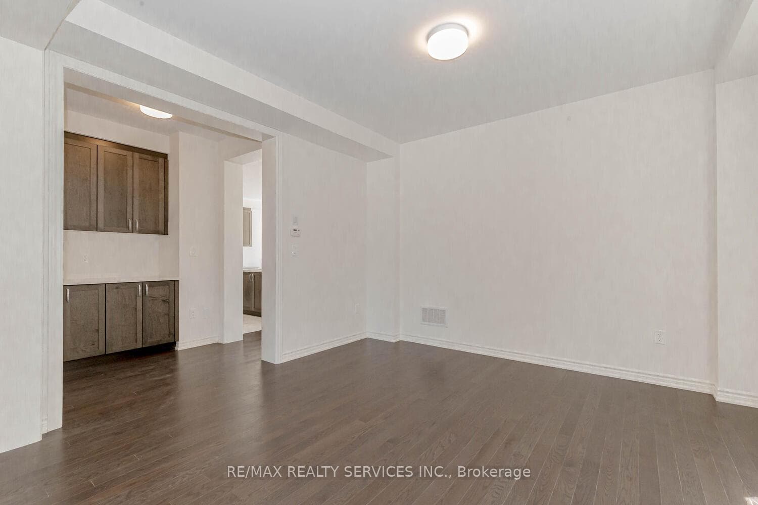 16 Sparrow Way photo 6