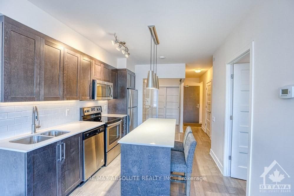 411 MACKAY Street Unit 209 photo 4