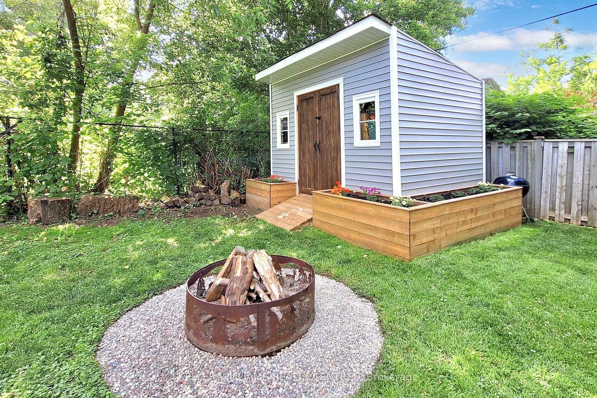 276 McMillan Drive photo 24