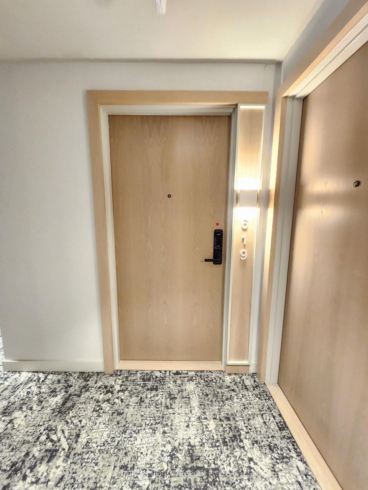 5 Defries Street Unit 619 photo 12
