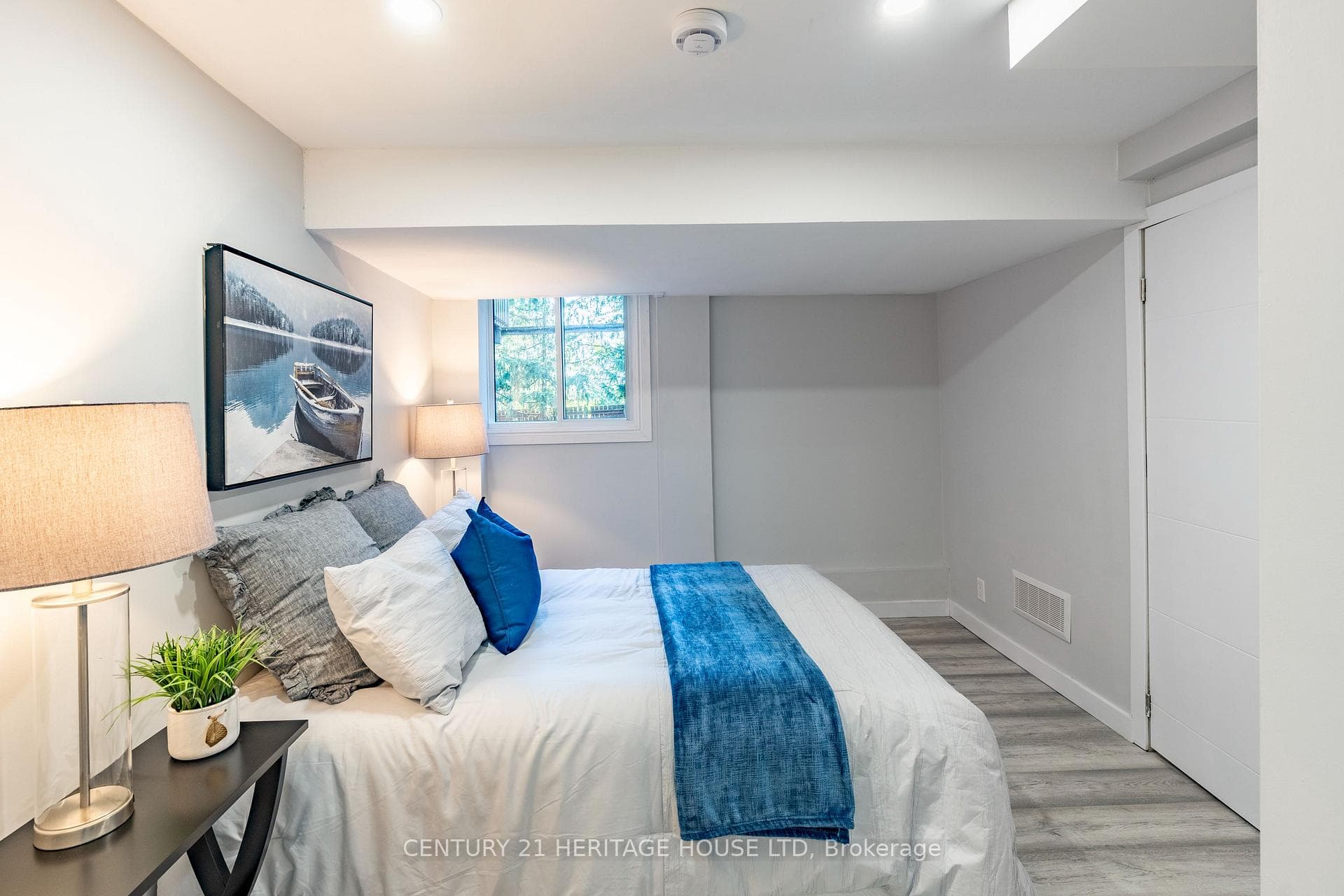 20 Roseneath Crescent photo 35