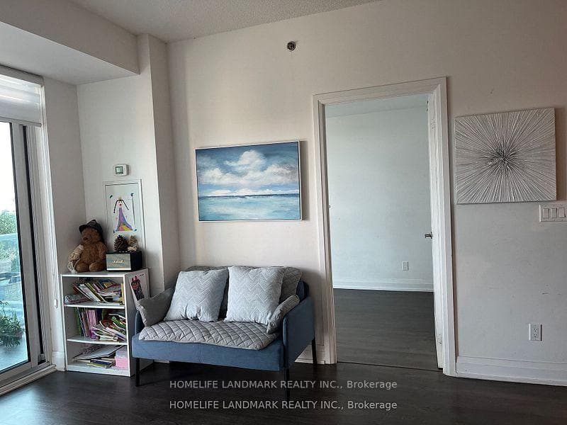 65 Speers Road Unit 706 photo 21