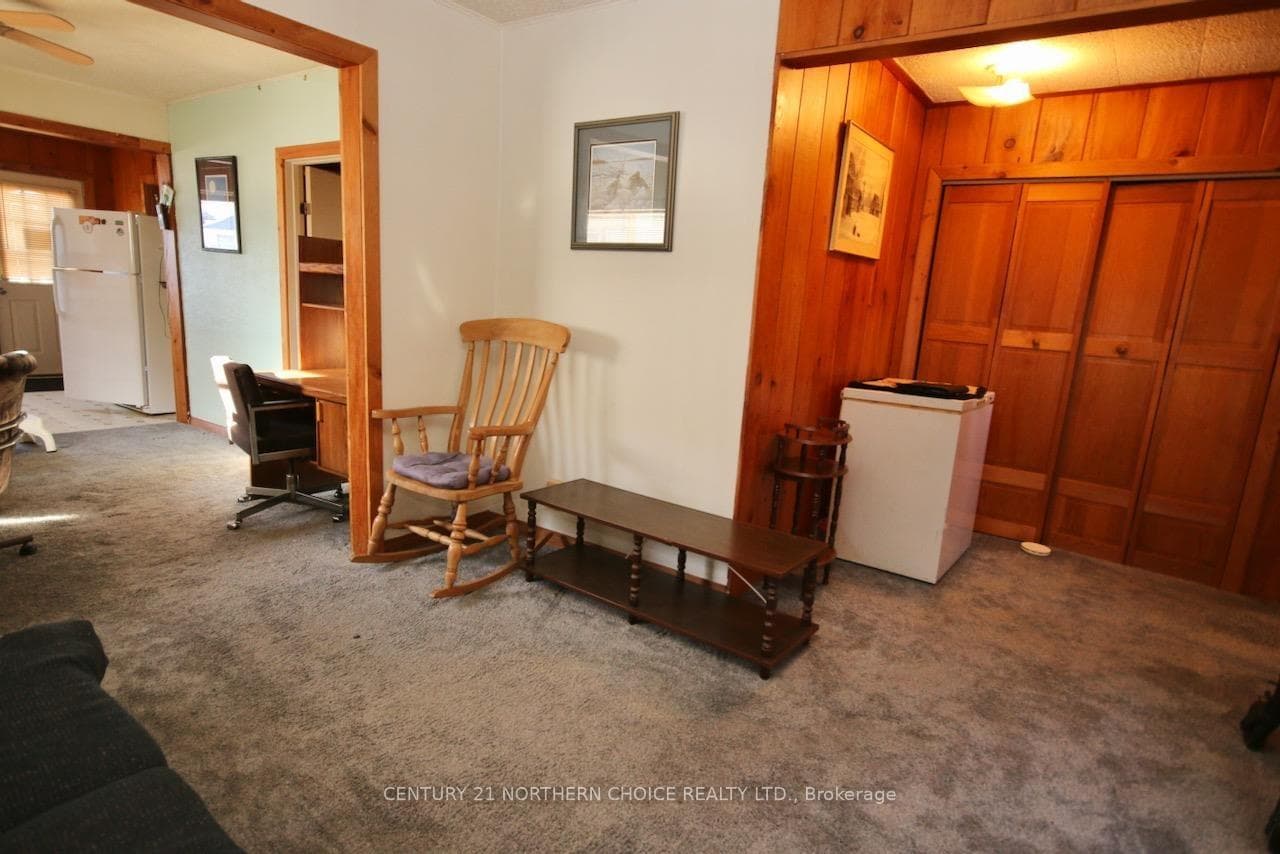 931 Christie Avenue photo 7