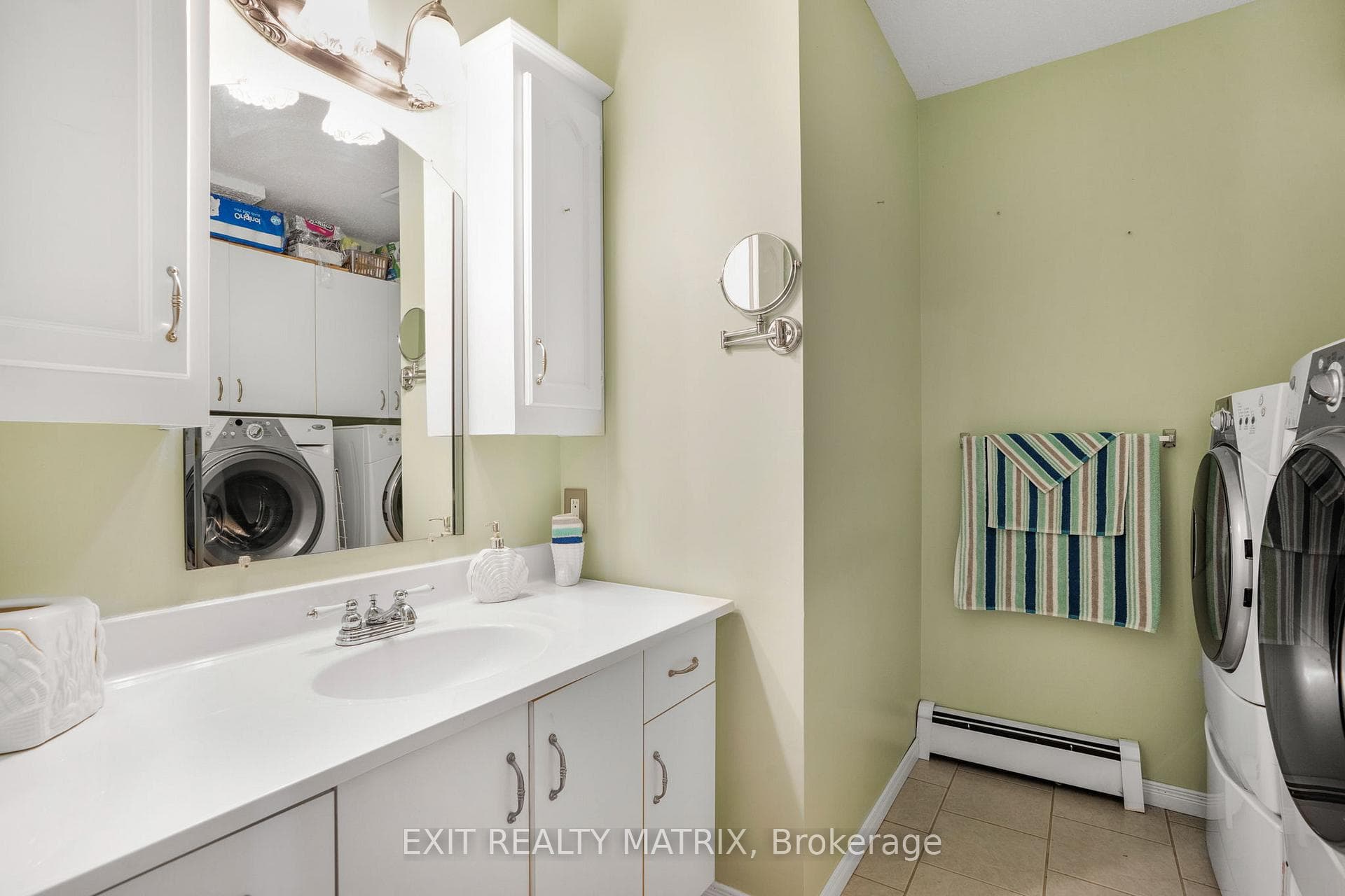 443 Christine Street photo 25