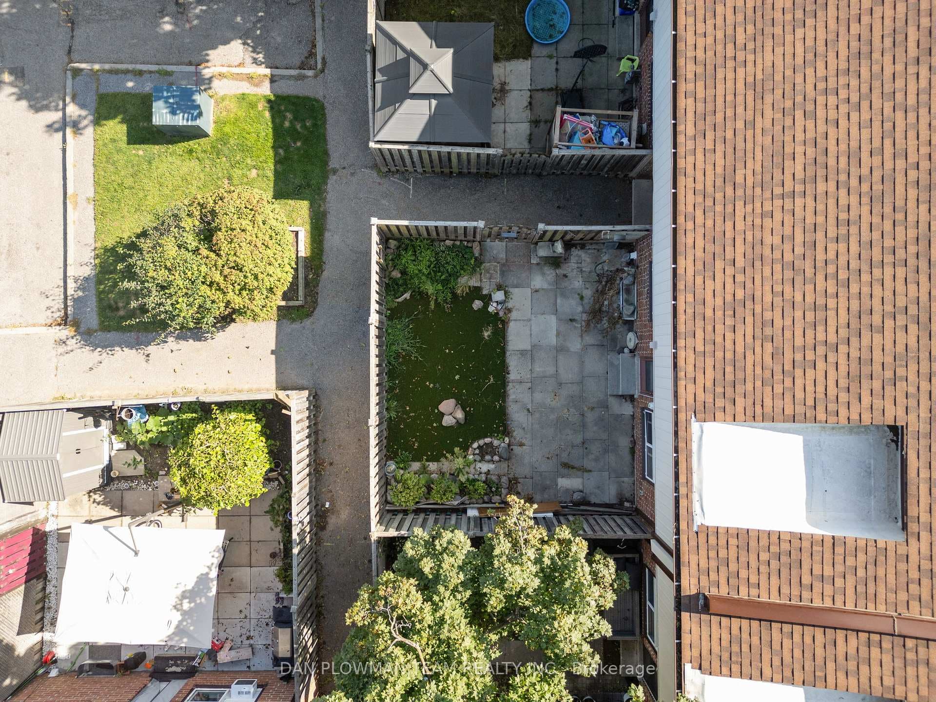 120 Nonquon Road Unit 131 photo 21