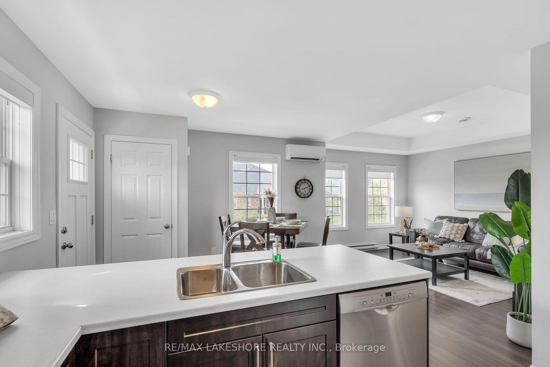 440 Lonsberry Drive Unit 206 photo 14