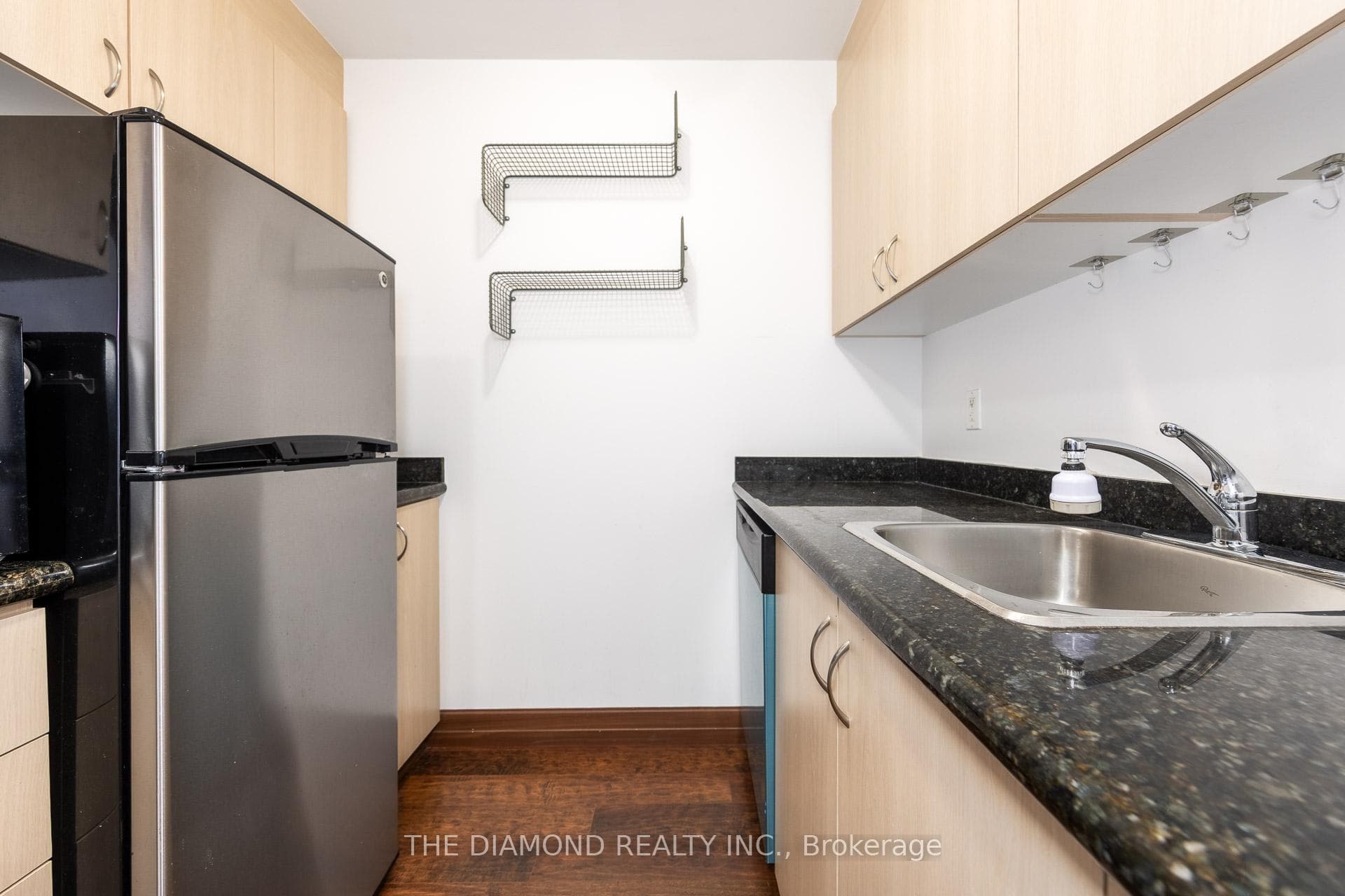 15 Maplewood Avenue Unit PH 5 photo 8