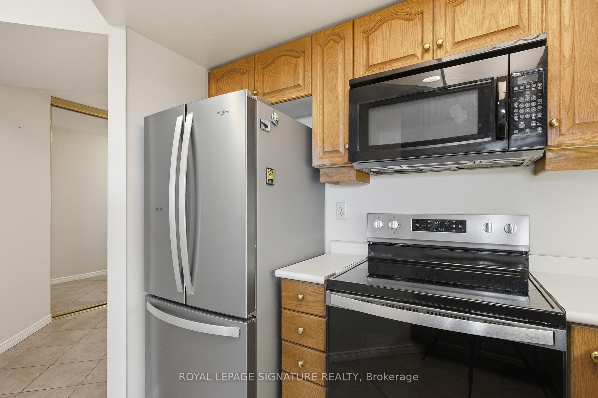 7 Concorde Place Unit 301 photo 5