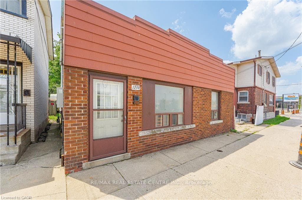 1274 Barton Street photo 20