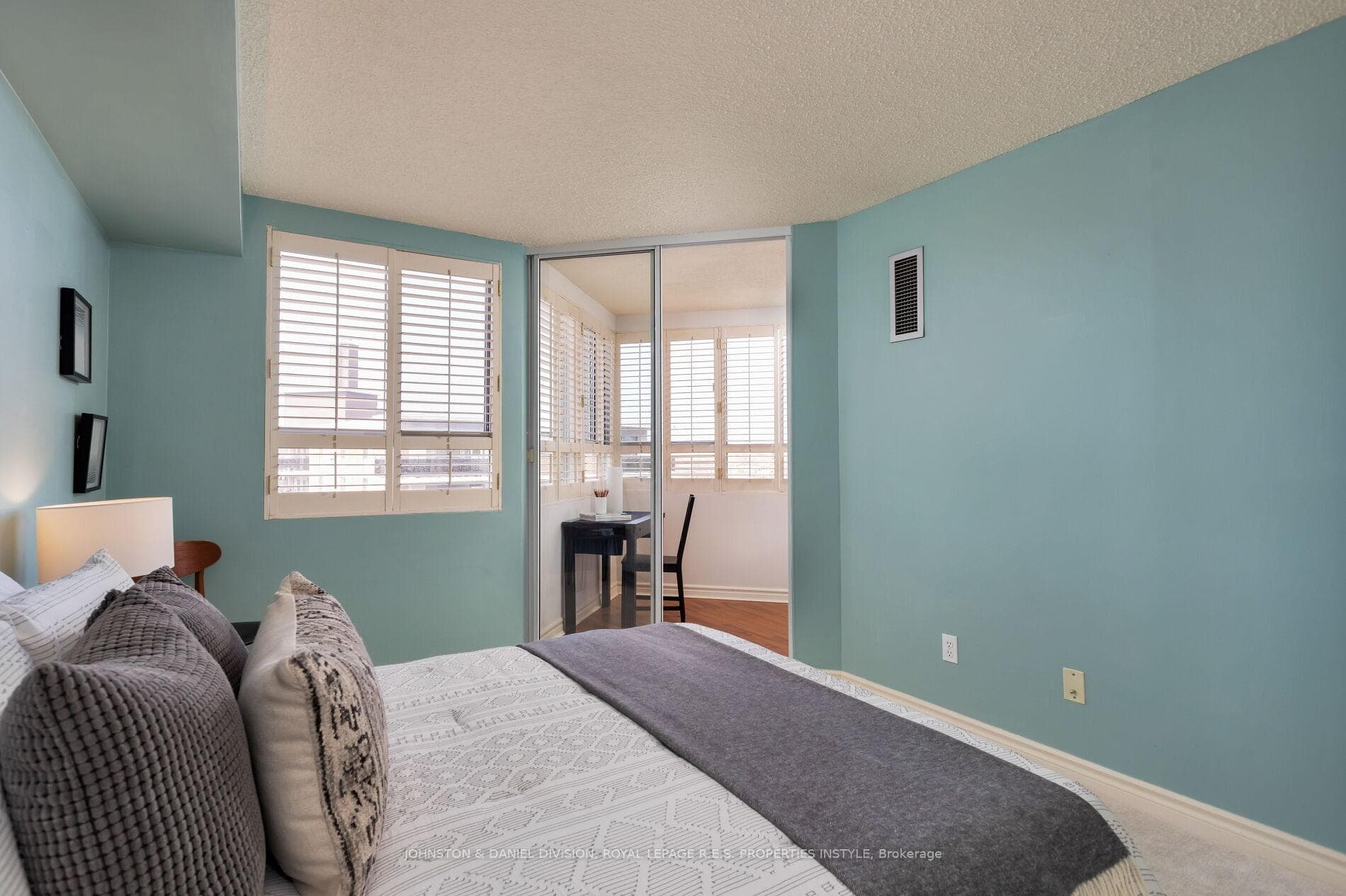 4 Park Vista N/A Unit 1102 photo 11