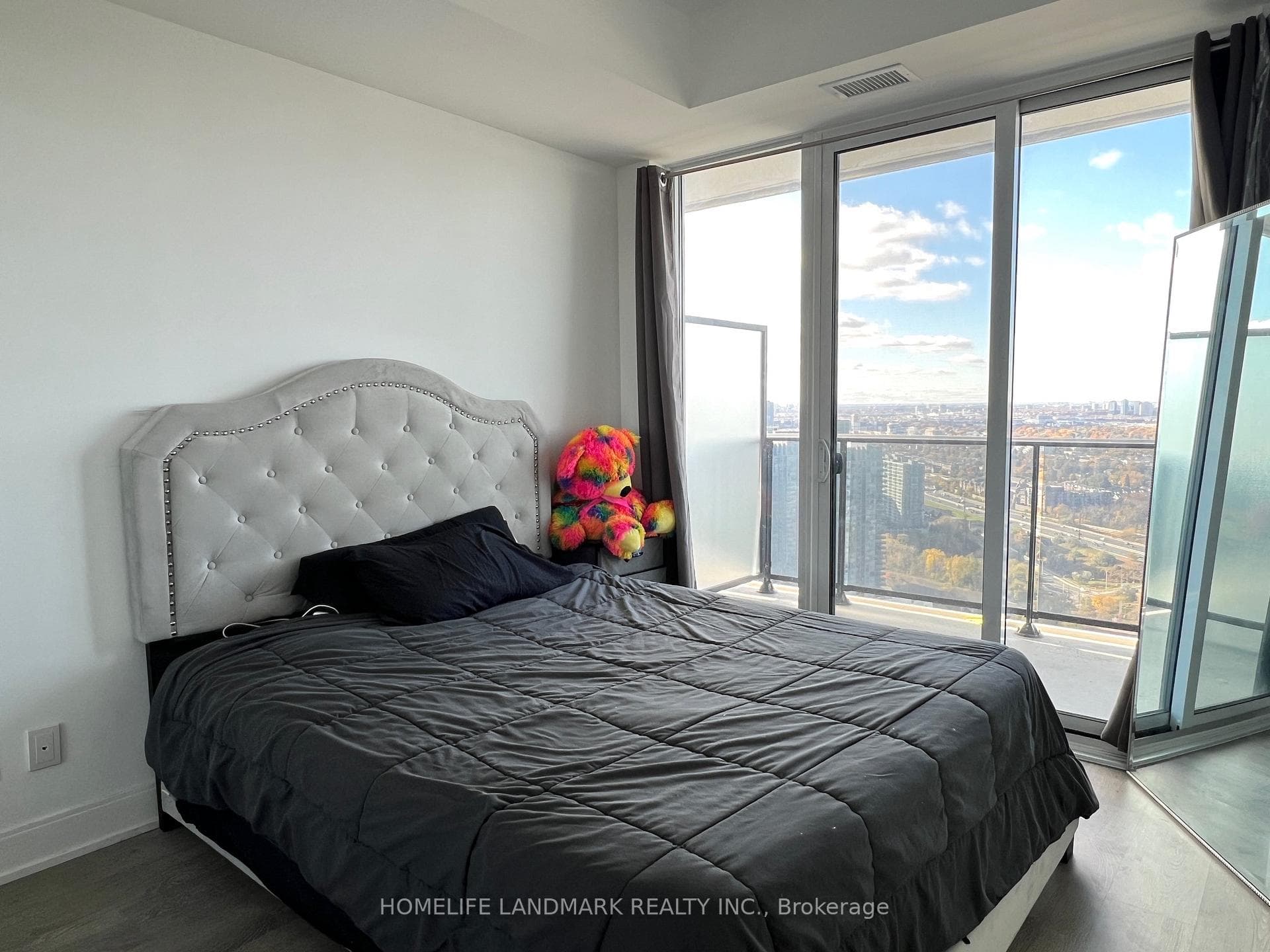 70 ANNIE CRAIG Drive Unit 3901 photo 9