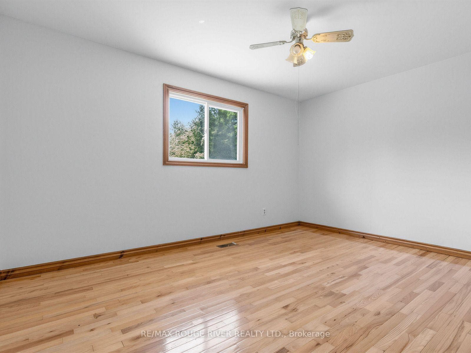 555247 Mono-Amaranth Townline photo 13