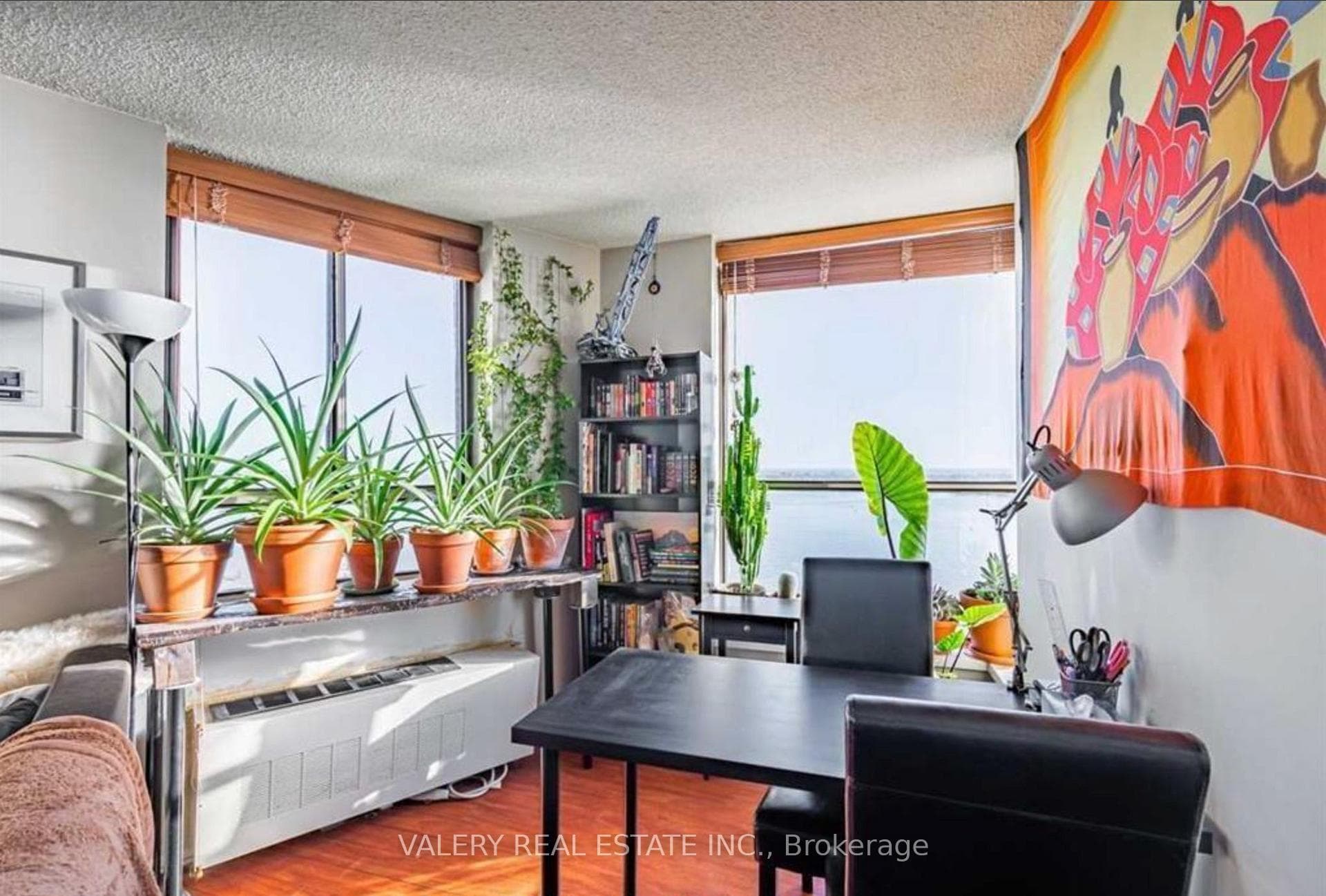 270 Queens Quay Unit 1901 photo 4