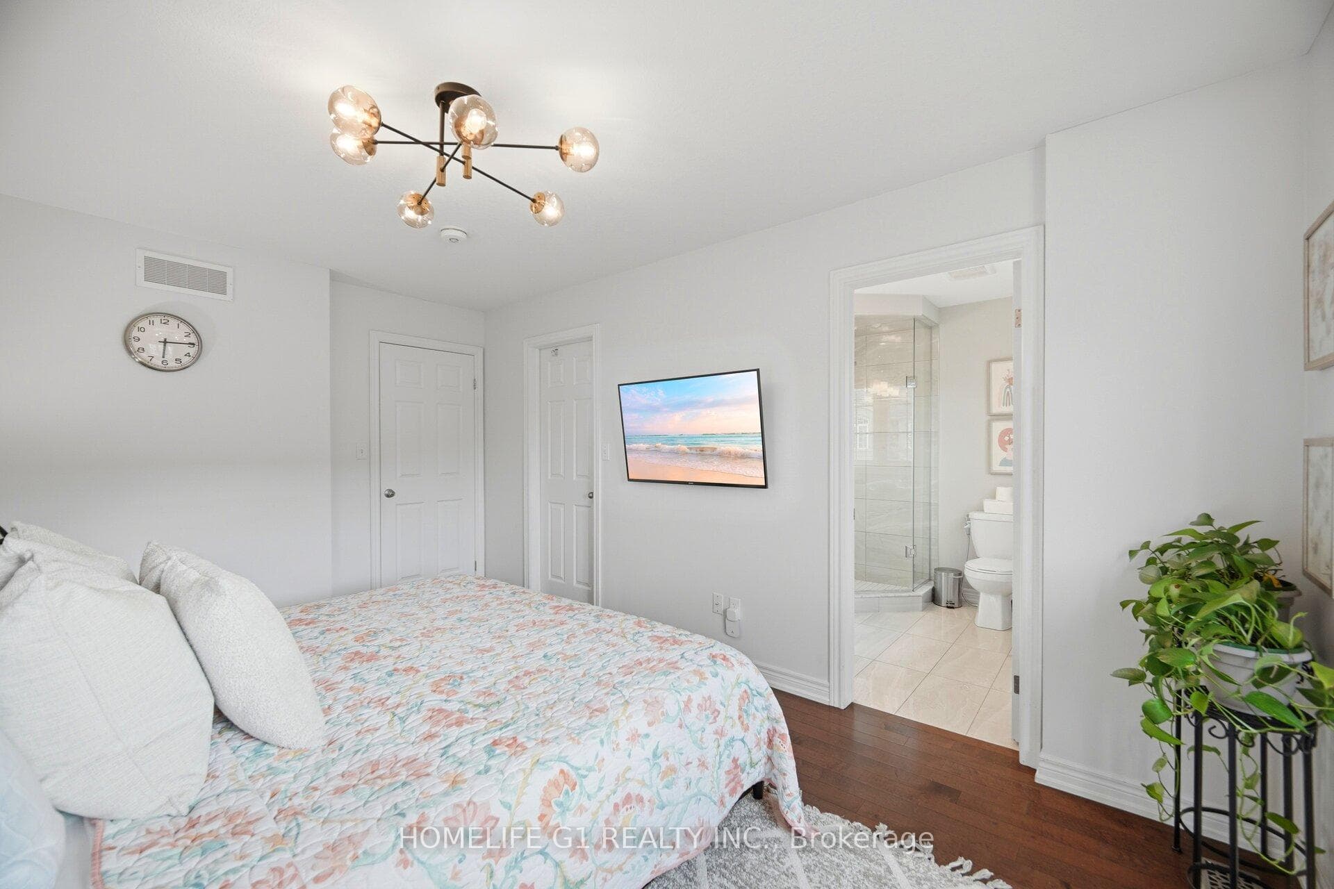 21 Madonna Drive Unit 26 photo 12