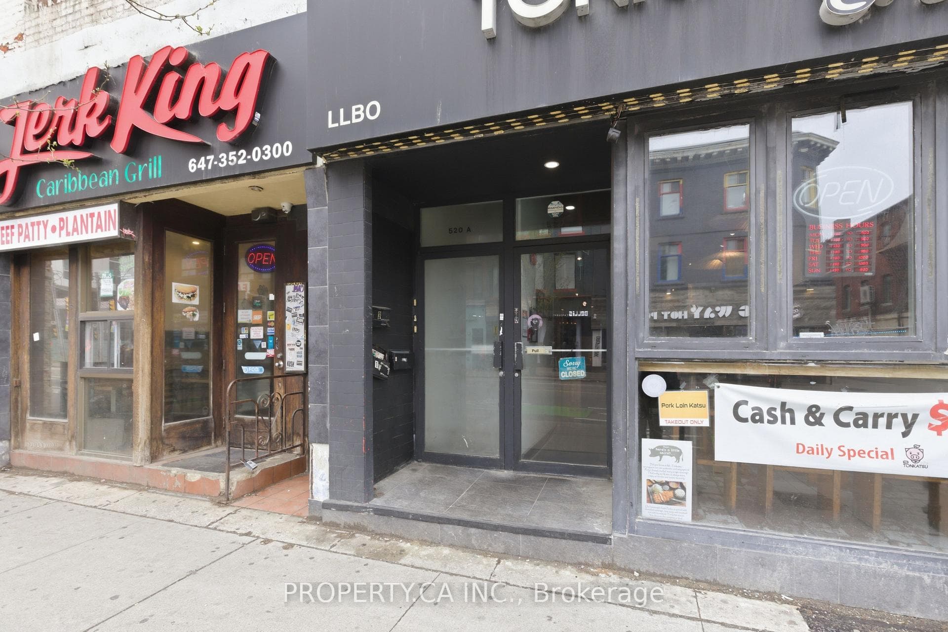 520 Bloor Street Unit 3 Floor photo 2