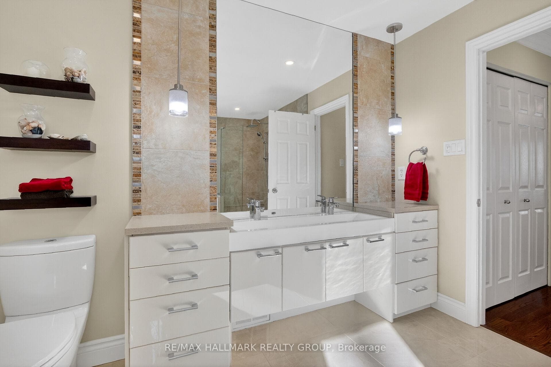 Ensuite
