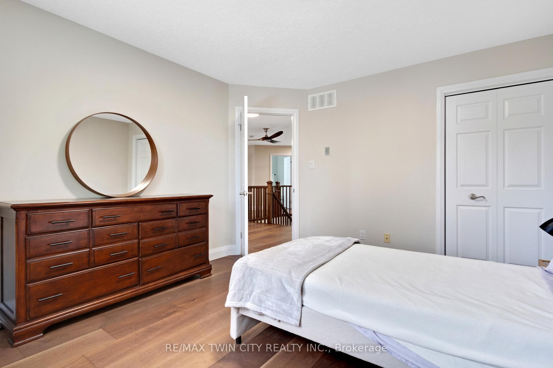514 Birchleaf Walk photo 32