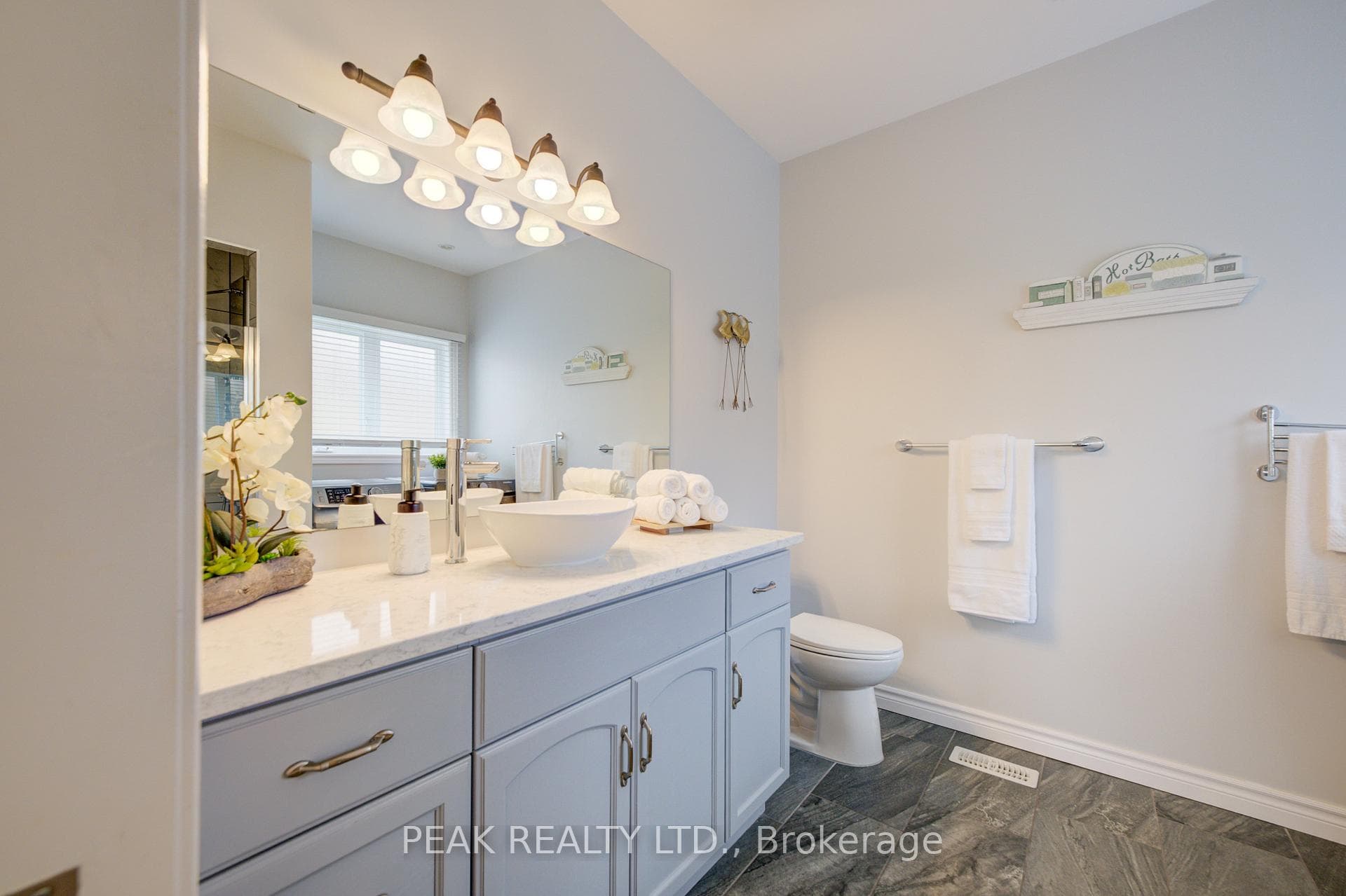 148 Devonshire Drive photo 21
