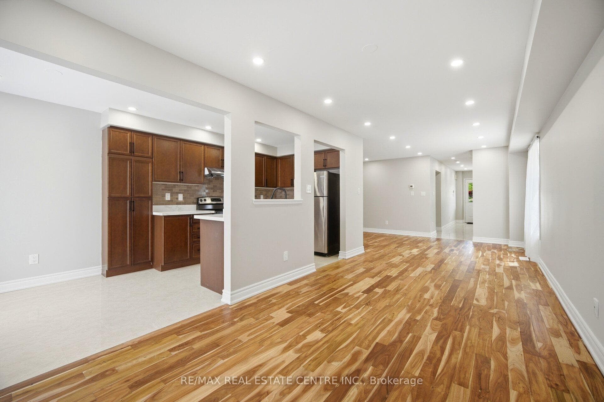 31 Spicebush Terrace photo 12