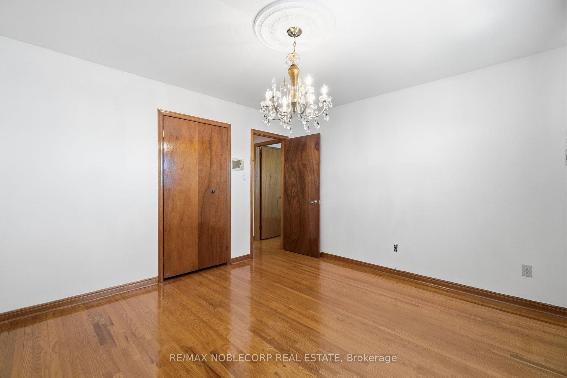 131 Yatescastle Drive photo 17