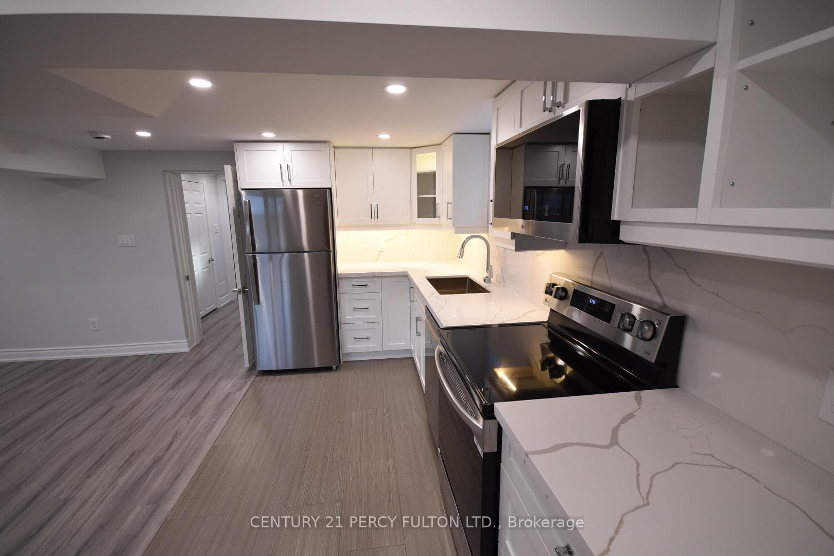 75 Sloane (Lower) Avenue photo 9