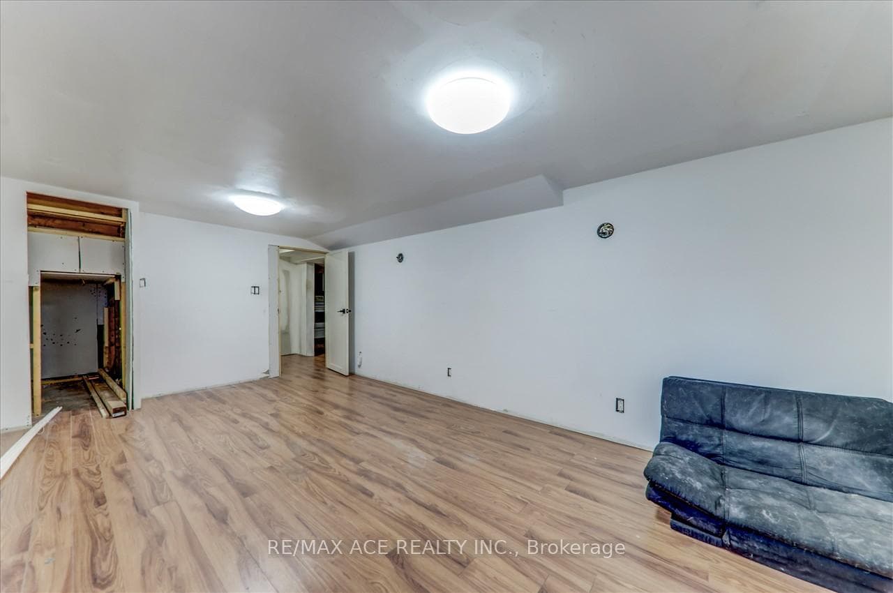 42 Cree Avenue photo 23